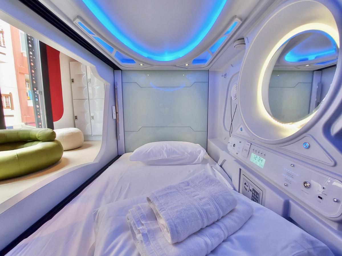 Kapselhotel Atypicap Capsule *